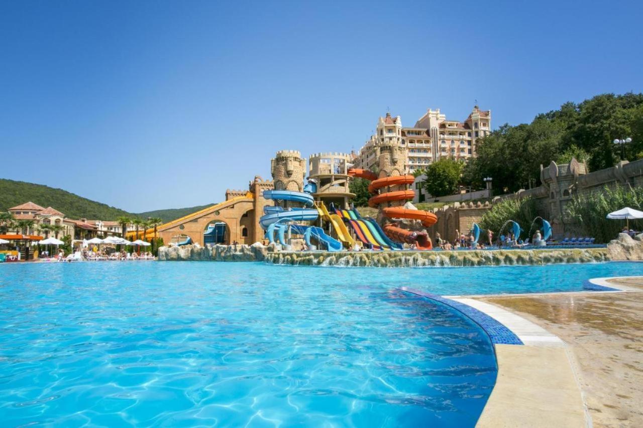 Andalucia Beach - Sea Viev Apartments Elenite Exterior foto
