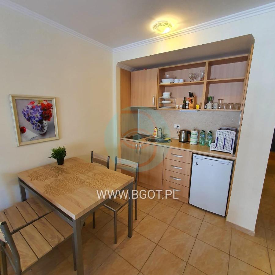Andalucia Beach - Sea Viev Apartments Elenite Exterior foto